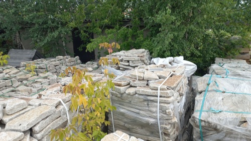 Плитняк галтованный гранитный для ландшафтного дизайна купить в Набережных Челнах