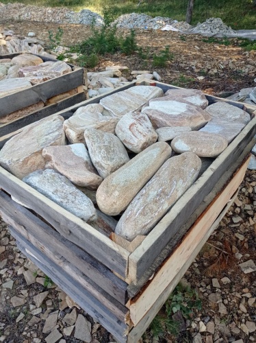 Златолит жёлтый, жёлто-зелёный глыбки и валуны для ланшафтного дизайна купить в Набережных Челнах