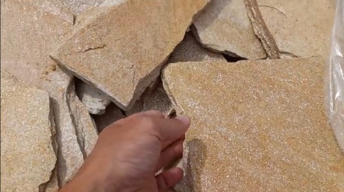 Плитняк златолит жёлтый золотистый для отмостки купить в Набережных Челнах