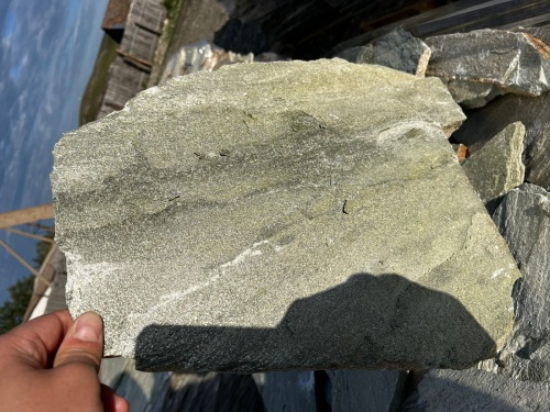 Плитняк златолит зелёный для цоколя, отмостки купить в Набережных Челнах