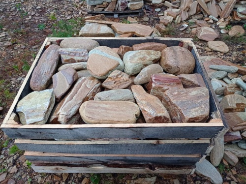 Златолит жёлтый, жёлто-зелёный глыбки и валуны для ланшафтного дизайна купить в Набережных Челнах