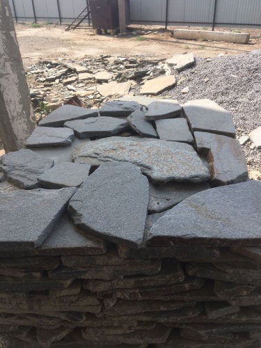 Златолит серебристый галтованный для лестниц купить в Набережных Челнах